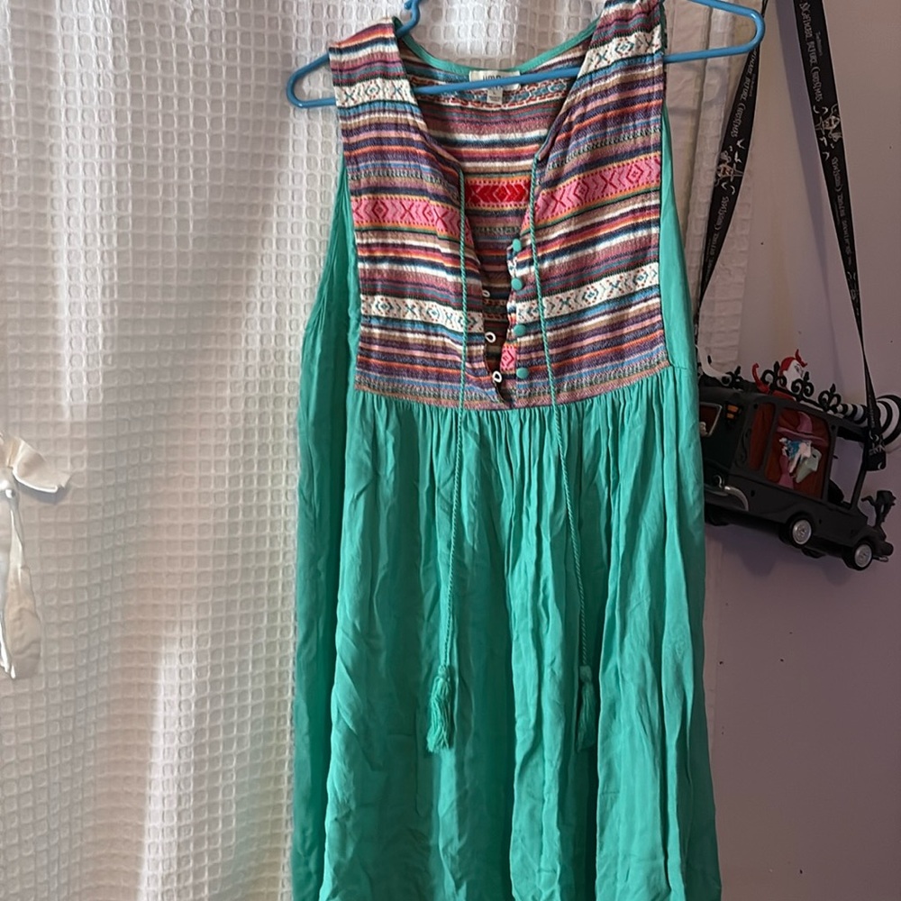 blouse green and colorful